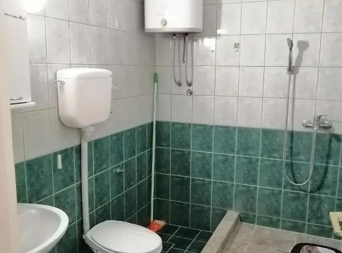 Kika شقة سومبور